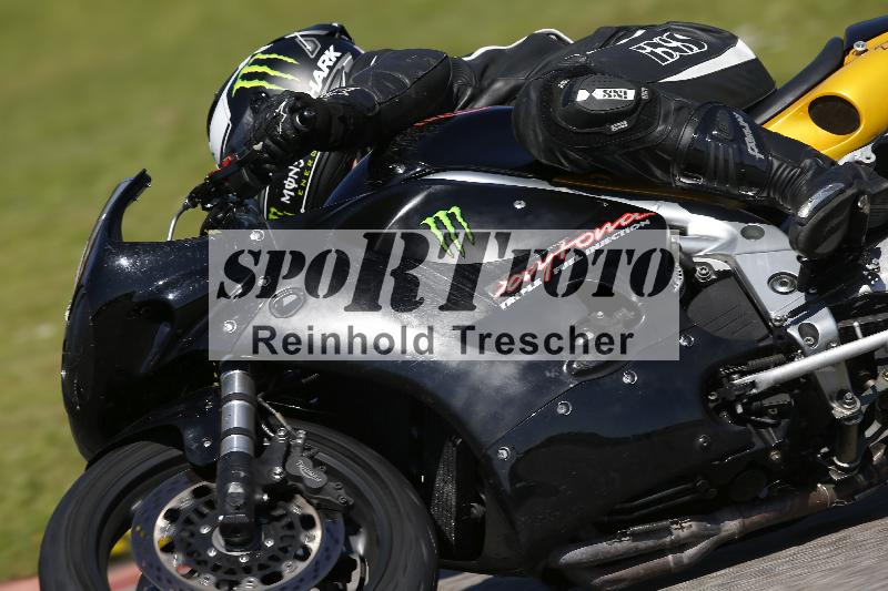 /Archiv-2024/29 12.06.2024 MOTO.CH Track Day ADR/Gruppe gelb/99